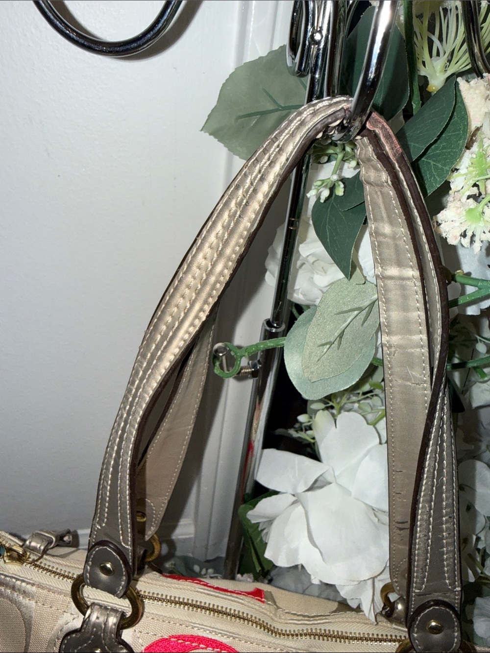 Coach Poppy Beige Signature Canvas Tote with Metallic Trim Multicolor & wallet - Picture 6 of 13